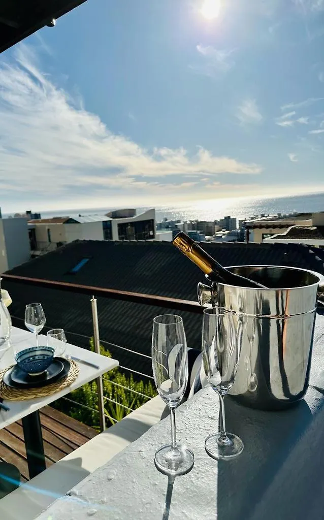 Stunning Sea-View Apartment With Balcony Κέιπ Τάουν